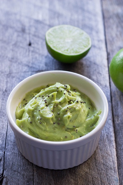 Roasted Garlic and Chia Guacamole Recipe - Eat Thrive Glow