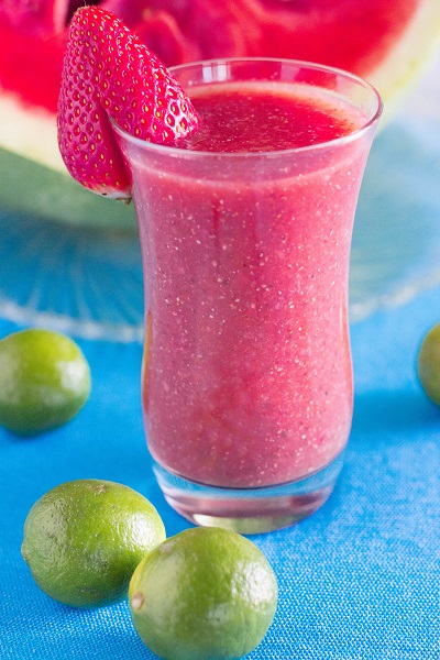 Simple Strawberry Watermelon Smoothie - Eat Thrive Glow