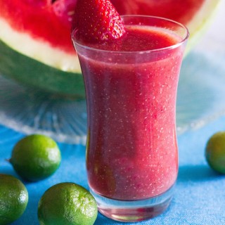 Simple Strawberry Watermelon Smoothie - Eat Thrive Glow